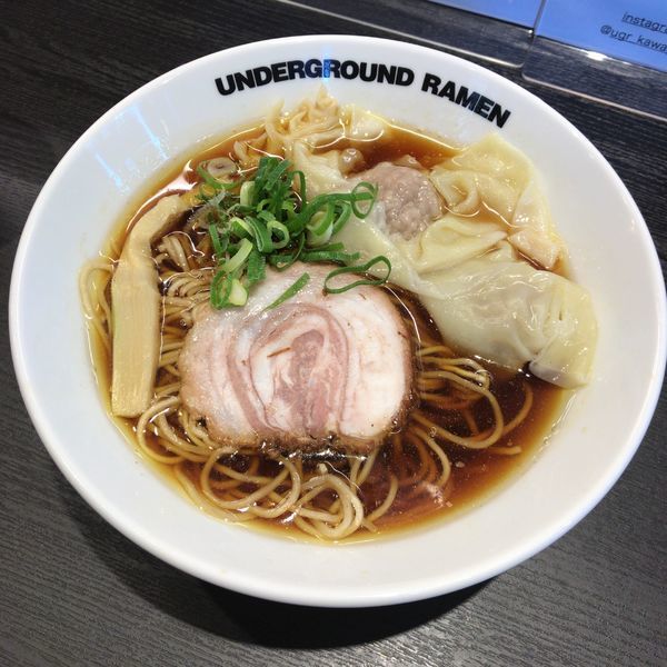「ワンタン中華そば 1080円」@UNDERGROUND RAMEN 川越仲町の写真
