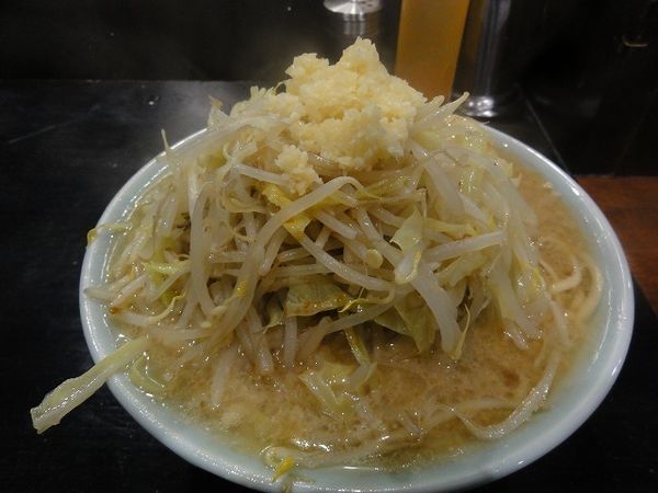「醬油800円　ニンニク」@麺屋のスたの写真