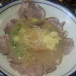 こくまるチャーシュー麺　950円－麺半分　50円＋ ニンニク