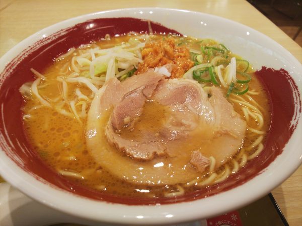 「信州味噌豚骨ラーメンとミニ野沢菜炒飯」@信州味噌ラーメン なかせんどう 恵那峡SAの写真
