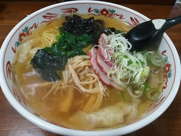 「わんたんめん 大」@中華そば 末広の写真