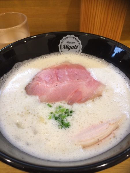 「とりとんらーめん しお」@らーめん みやびの写真