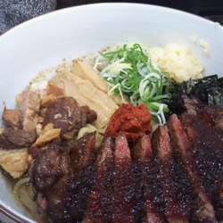 辛味噌まぜそば+ステーキ