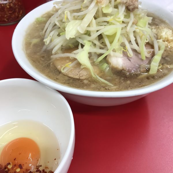 「半分　固め　脂ぬき（少なめ）　たまご　700＋50円」@ラーメン二郎 神田神保町店の写真