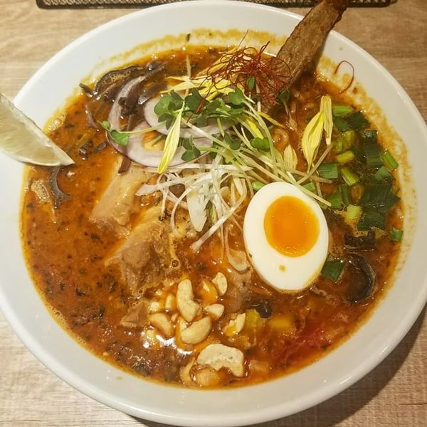 「スパイス厚切りチャーシューメン1300円」@スパイスラーメン 点と線.の写真