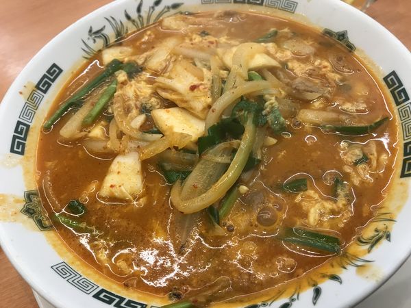 「チゲ鍋味噌ラーメン 餃子セット 790円 ハイボール」@日高屋 小手指北口店の写真