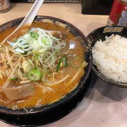 辛味噌ラーメンとライス