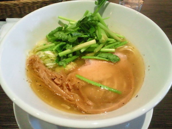 「セリ塩そば 900円」@たなつものSHOKUDOUの写真