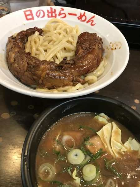 「剛つけ麺 790円　炙リブ１０円」@日の出らーめん 横浜桜木町本店の写真