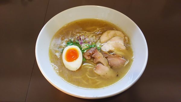 「こく塩」@鶏こく中華 すず喜の写真