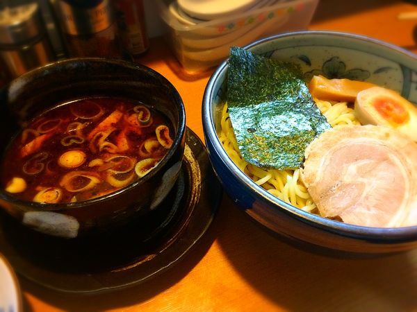 「醤油つけめん(730円)豚骨魚介つけめん(730円)」@焦がしねぎらーめん 葱次郎 大宮西口店の写真