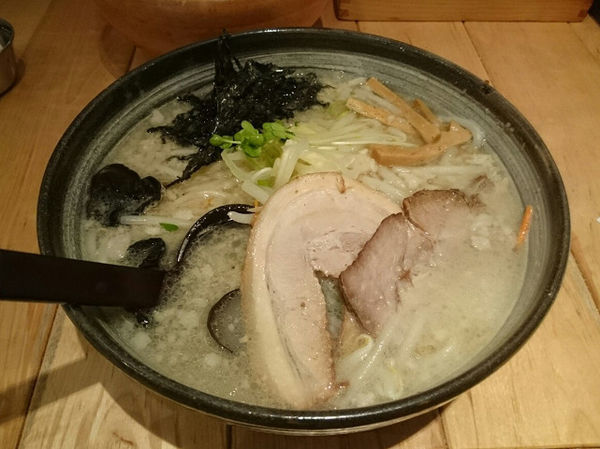 「塩ラーメン」@白樺山荘 北海道ラーメン道場店の写真