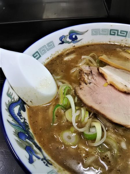 「こく煮干し 中（手打ち）￥730」@長尾中華そば 青森駅前店の写真