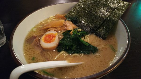 「ラーメン 723円」@横濱家 たまプラーザ店の写真