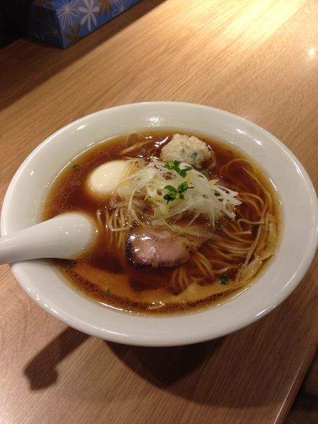 「醤油らーめん800円 煮たまご100円」@中華蕎麦 あお木の写真