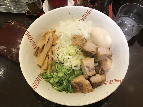 「まぜそば＋玉葱＋牛脂」@中華そば 葵の写真