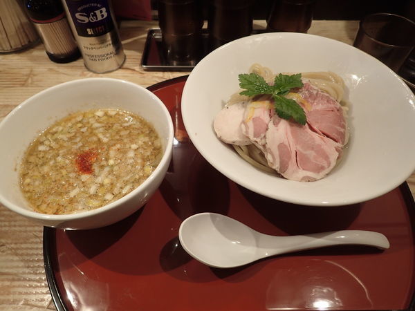 「鶏としそのつけ麺(950円)」@中華そば 依々恋々の写真