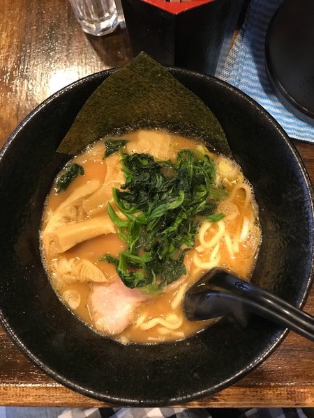 「大和田らーめん 豚骨醤油 730円」@麺屋 大和田の写真