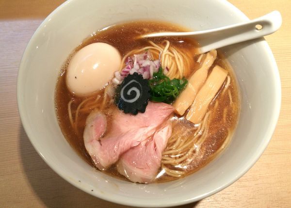「味玉のどぐろそば　1100円」@らぁ麺 はやし田 新宿本店の写真