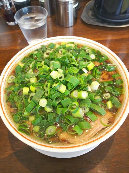 「中華そば大盛麺硬めネギ増し950円」@麺や 太華の写真