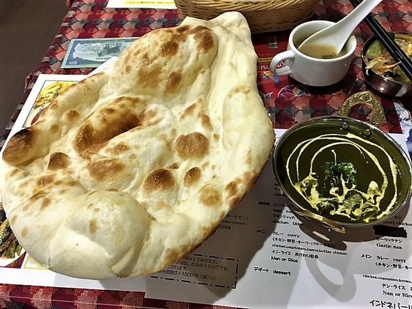 「ほうれん草とエビカレー」@ミトチャ 本牧店の写真