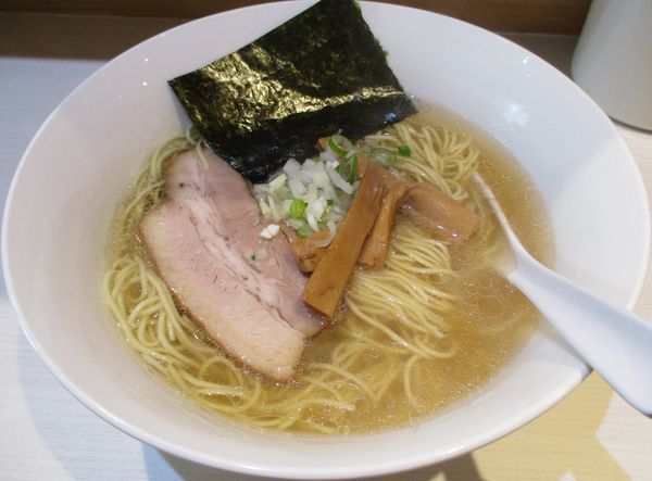「白醤油の白らーめん　730円」@Soy Sauce Ramen Janya 醤屋の写真