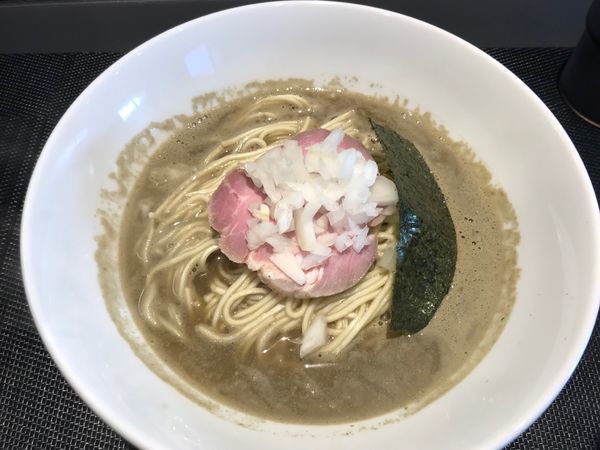 「中華そば（塩）鶏ガラ、千葉平子、愛媛白口、広島白口、島根特選鯛」@煮干乱舞の写真