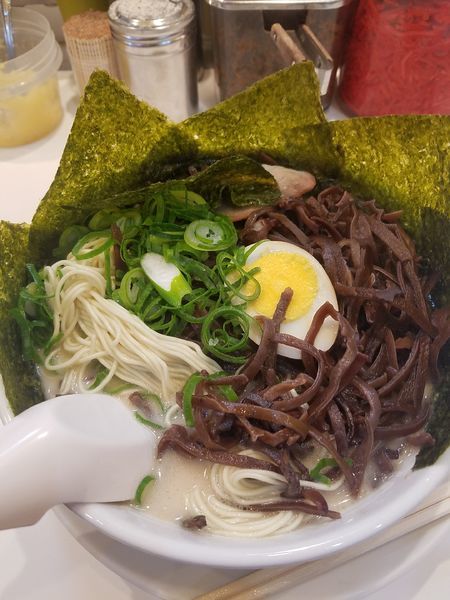 「らーめんキクラゲのり」@博多天神 お茶の水店の写真