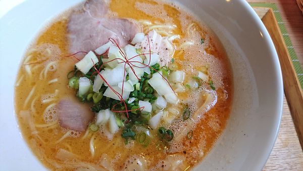 「鶏白湯そば ＋ 海老のかえだま（ハーフ）」@中華蕎麦 はざまの写真