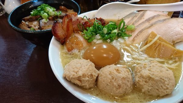 「肉の日限定/らーめん煙鶏スペシャル+牛バラ肉飯」@らーめん 五ノ神精肉店 煮干し編の写真