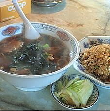 「ラーチャンセット750円＋半餃子150円」@中華料理 華正の写真