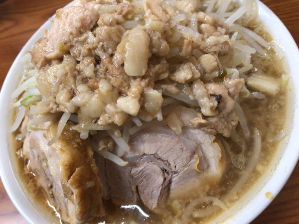 「ラーメン(ブタ2枚入り)ヤサイアブラ」@ラーメン二郎 亀戸店の写真