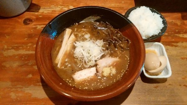 「みそらーめん＋味玉　小ライス無料」@吉山商店 本店の写真