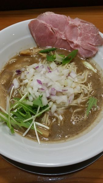 「濃厚煮干し豚骨」@煮干し豚骨らーめん専門店 六郷の写真