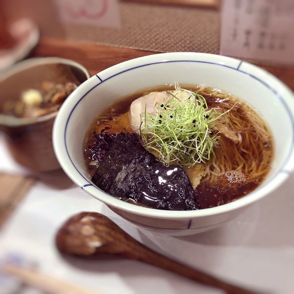 「とりだし中華しょうゆ」@別邸三く 中華蕎麦 萃の写真