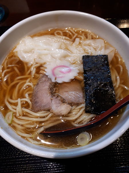 「ワンタンメン並820円」@中華蕎麦 金魚の写真