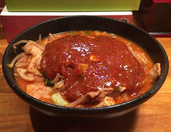 「どて辛めん バラ肉倍増」@どてちん 習志野店の写真