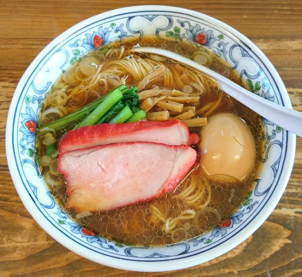 「貝そば味玉」@まるえ食堂の写真