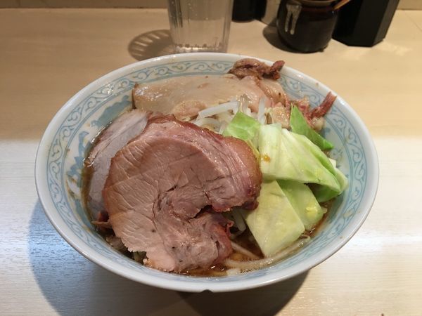 「ラーメン 少なめ」@らーめん 陸 尾山台店の写真