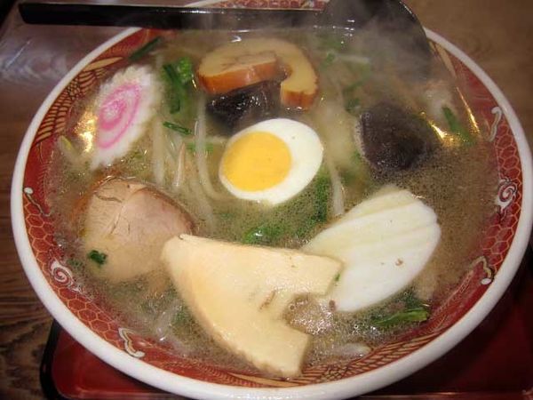 「五目中華ソバ　650円」@さかえやの写真