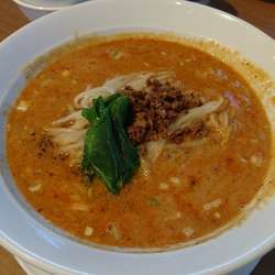 担担麺　900円