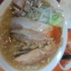 豚骨にぼ1郎(麺が100グラム) 900円