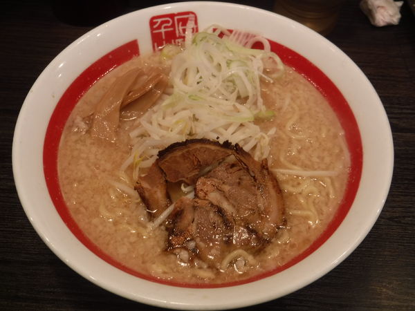 「らーめん（ランチ大盛無料）」@千石自慢らーめん 王子店の写真