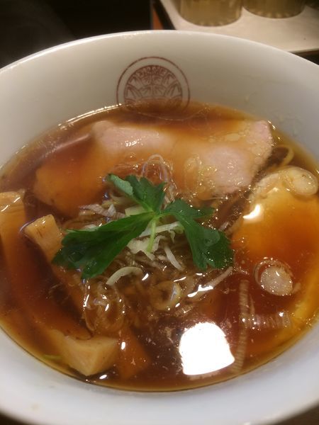 「鶏醤油らぁめん」@らぁ麺とうひちの写真