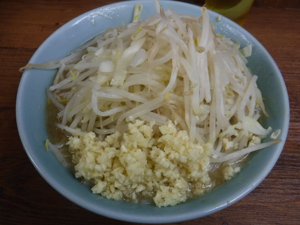 「ラーメン700円ニンニクマシマシ」@ラーメン二郎 池袋東口店の写真