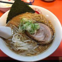 キムラーメン醤油大盛 880円+食べ放題ごはん150円