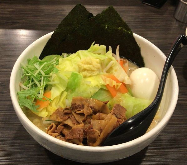 「白味噌生姜らーめん(2月限定らーめん)＋半ライス」@ど・みそ 町田店の写真