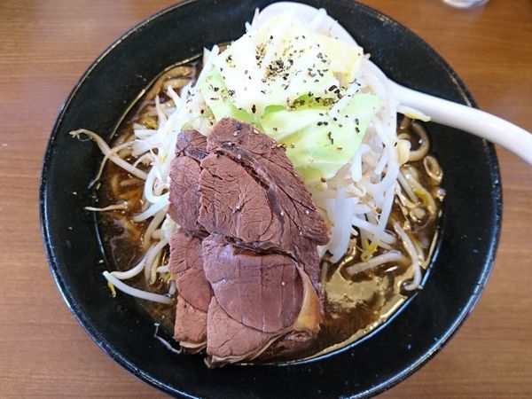 「濃厚馬骨旨ウマー油麺（中盛、野菜）」@剛田製麺店 前橋店の写真