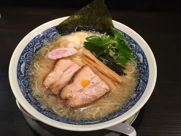 「伊吹いりこの煮干しラーメン」@麺奏 弥栄の写真