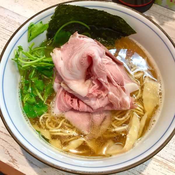 「煮干しそば (淡口醤油) ￥800」@中華そば 四つ葉の写真